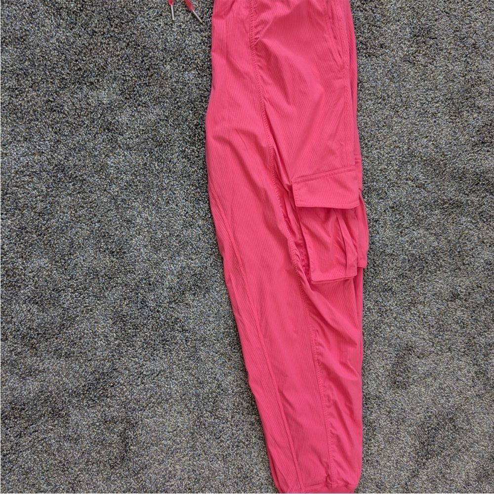 Lululemon Dance Studio Mid Rise Relaxed Fit Cargo Jogger M - Picture 4 of 9